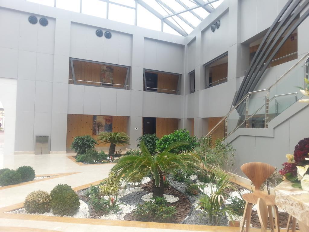 Tio Sea Resort Jor Exterior foto Interior of the hospital