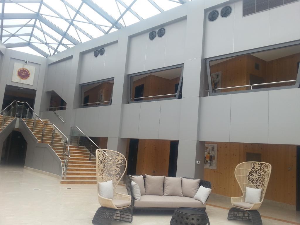 Tio Sea Resort Jor Exterior foto Interior of the hotel